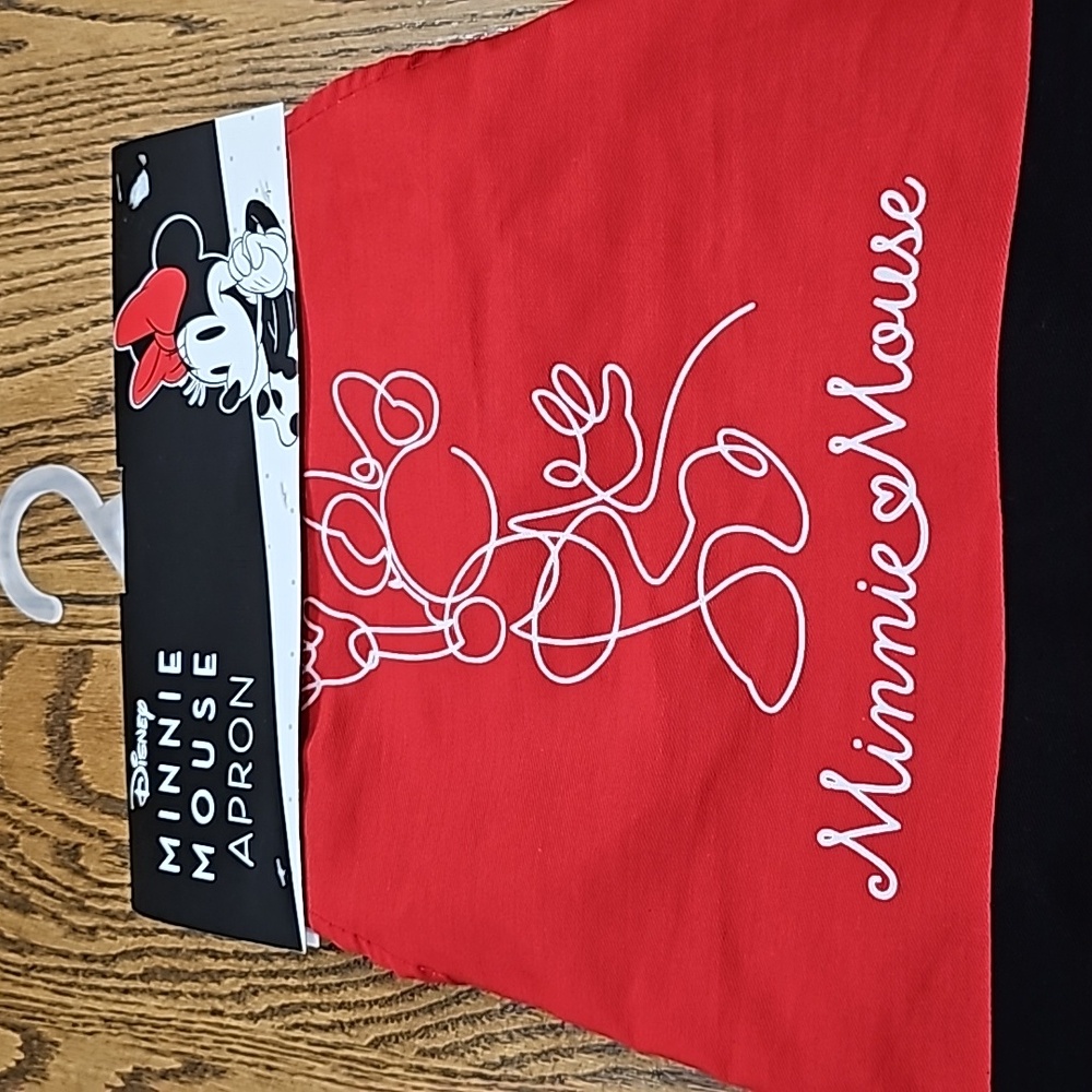 Disney Apron & Clips - Picture 5 of 6